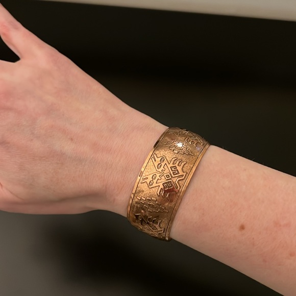 Copper Cuff Chile Bracelet - Picture 4 of 5